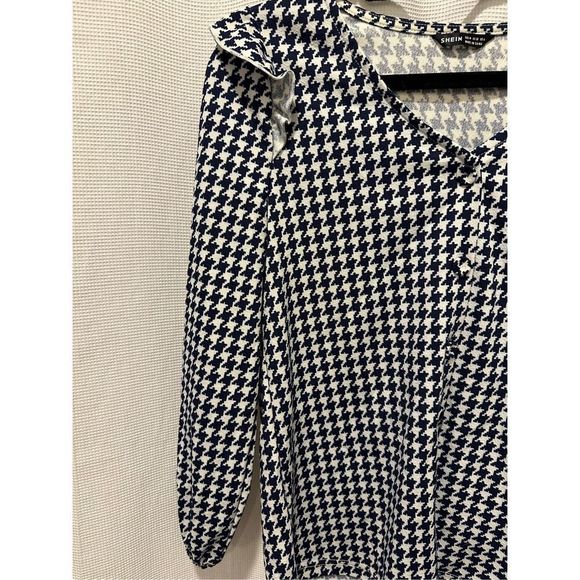 Navy Shirt with Pattern - Size M - Picture 5 of 7
